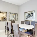 Elegant Urban Townhouse - Super Close To Disney!