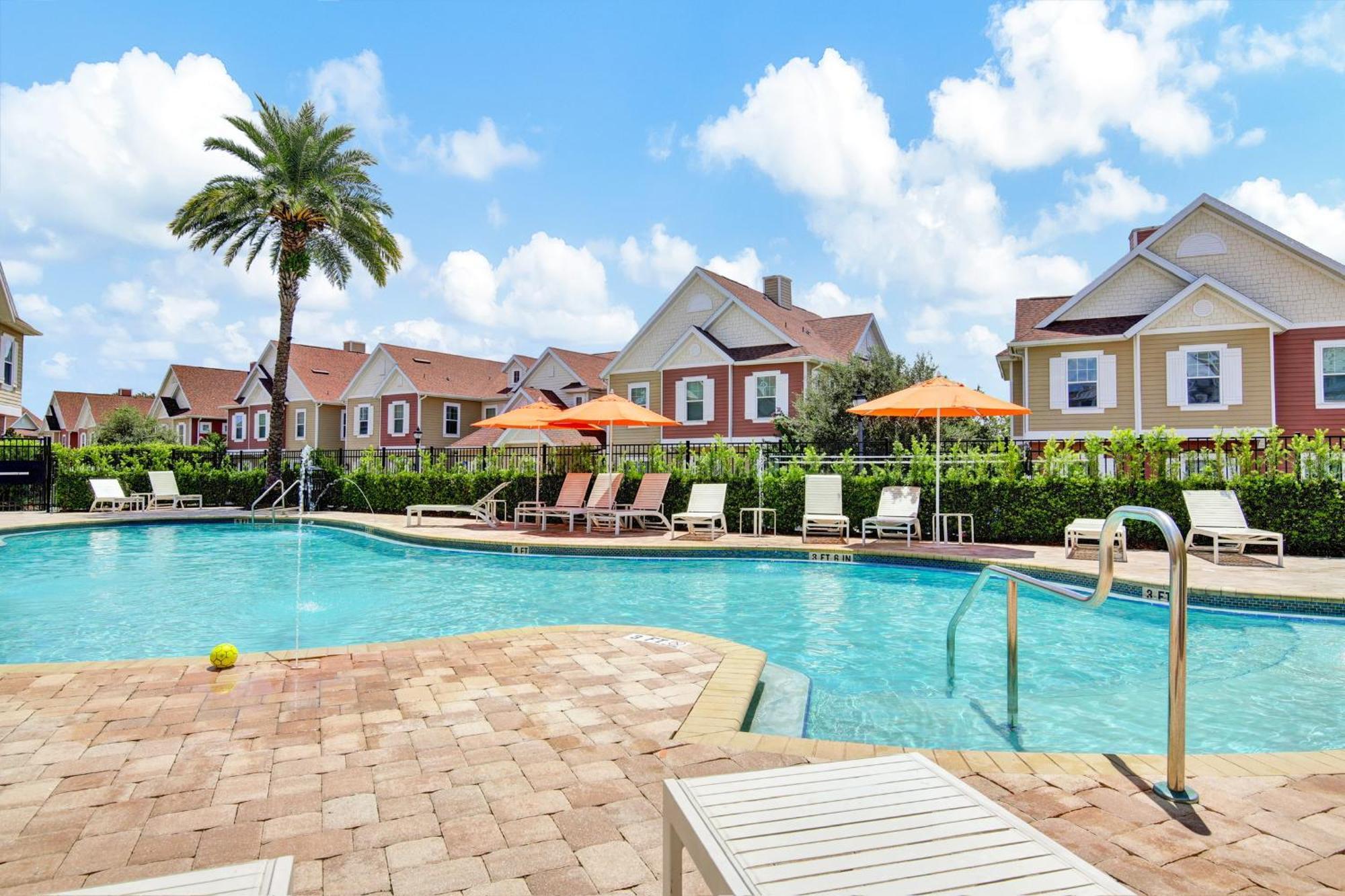Holiday home Elegant Urban Townhouse - Super Close To Disney!