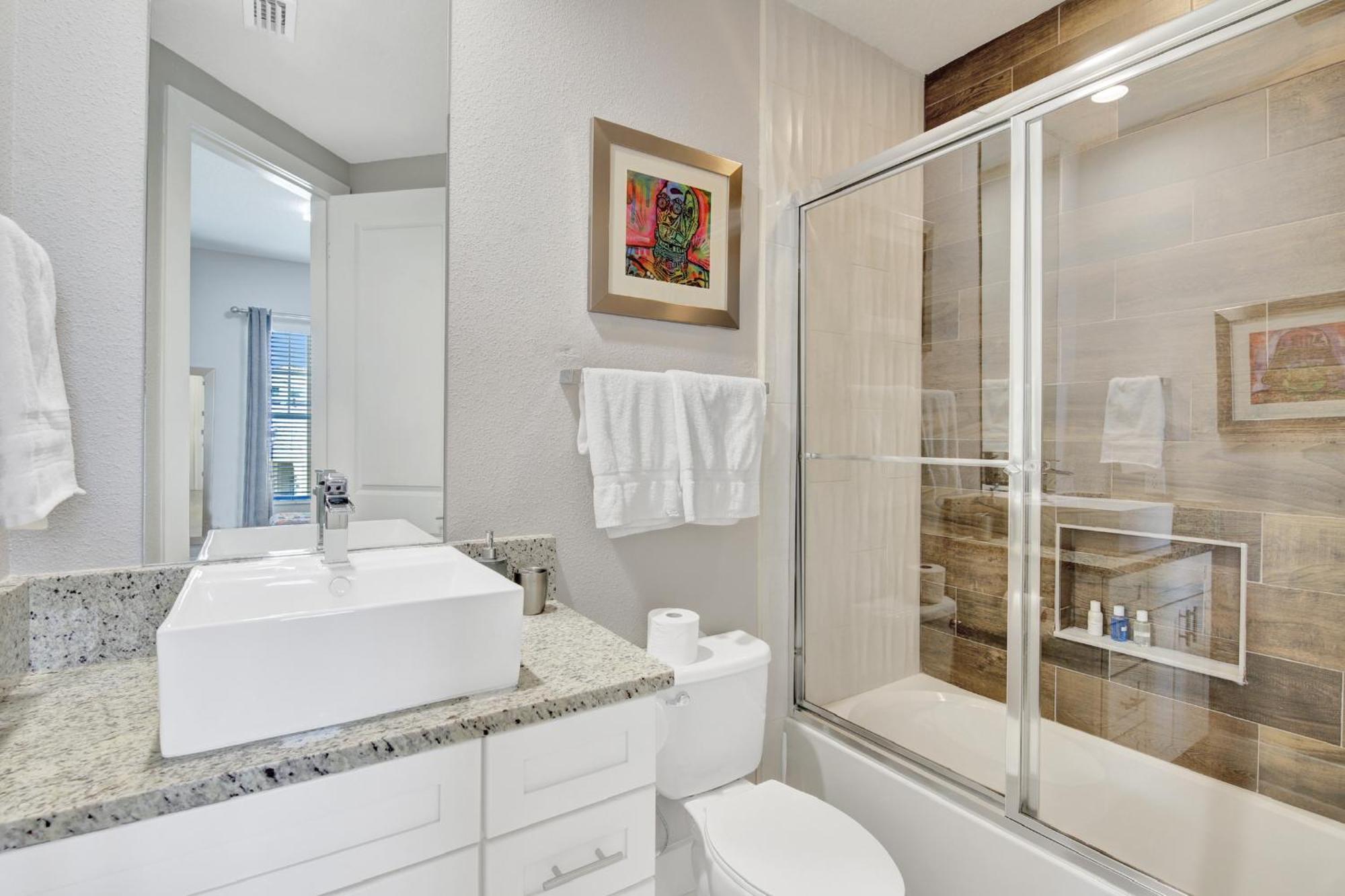 Elegant Urban Townhouse - Super Close To Disney! Holiday home *