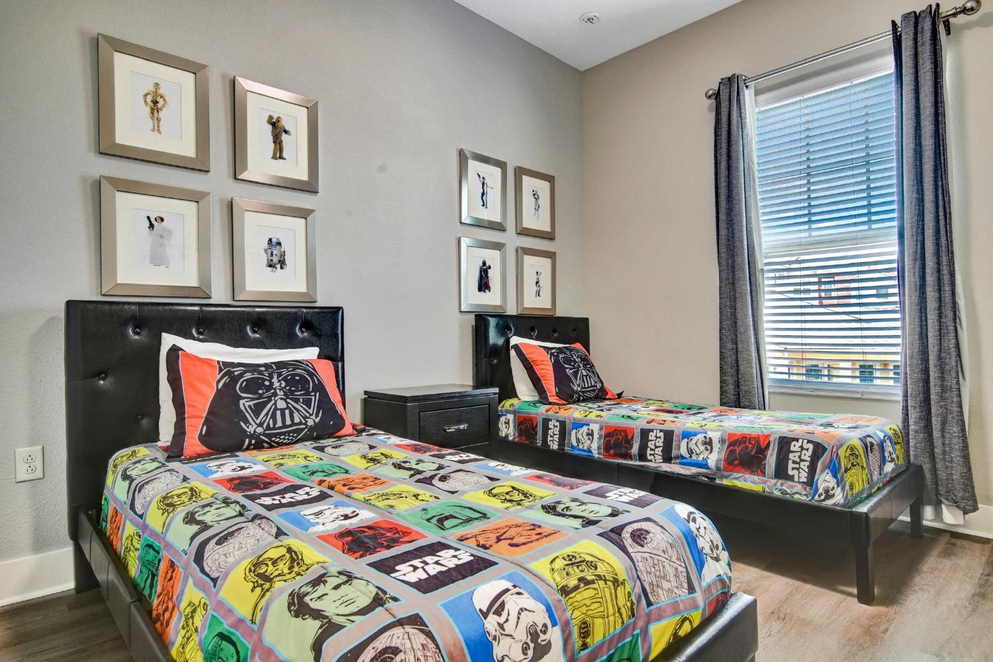 Elegant Urban Townhouse - Super Close To Disney! Holiday home