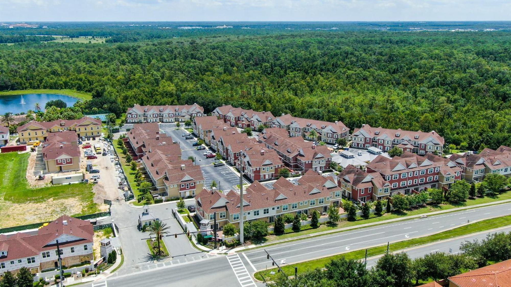 Elegant Urban Townhouse - Super Close To Disney!